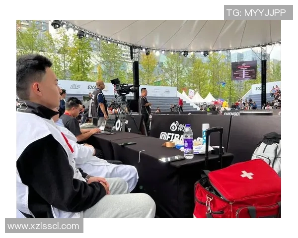 武汉篮球队在大师赛中的灵活性展现与战术调整分析